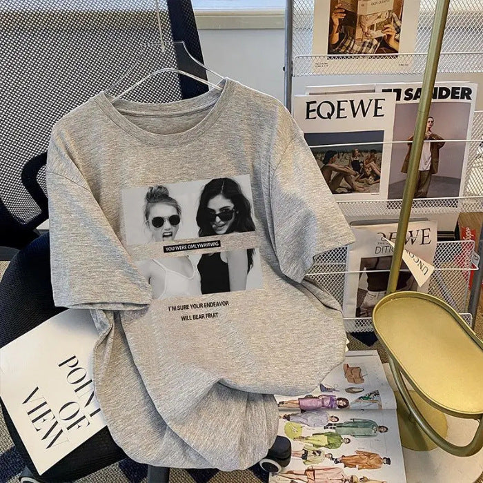 Dame T-shirt med kreativt design og inspirerende tekst Stilla