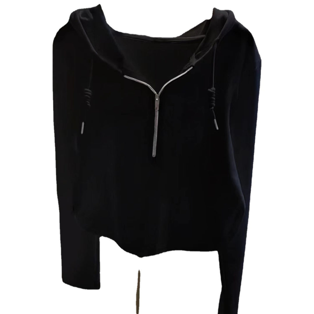 Kvinders afslappede hoodie med halvlange lynlås og moderne snit Stilla