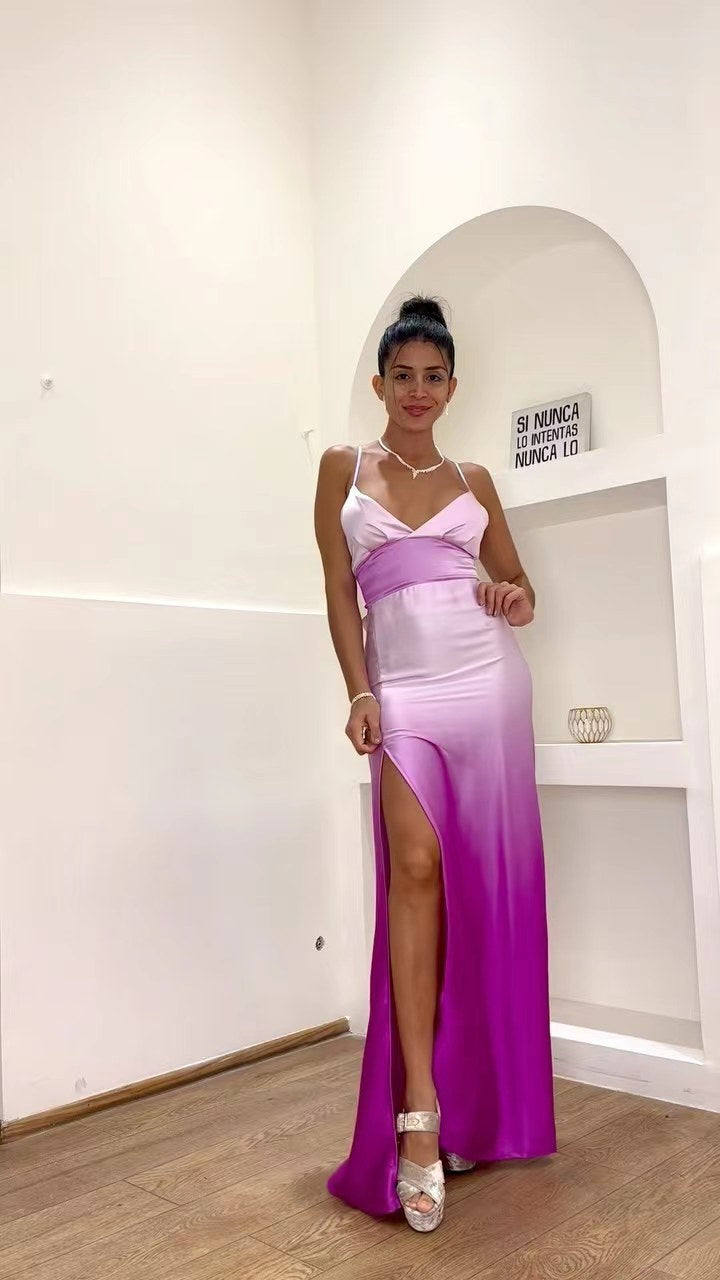 Kvinders elegante maxi kjole med dyb slids og glitrende satin top