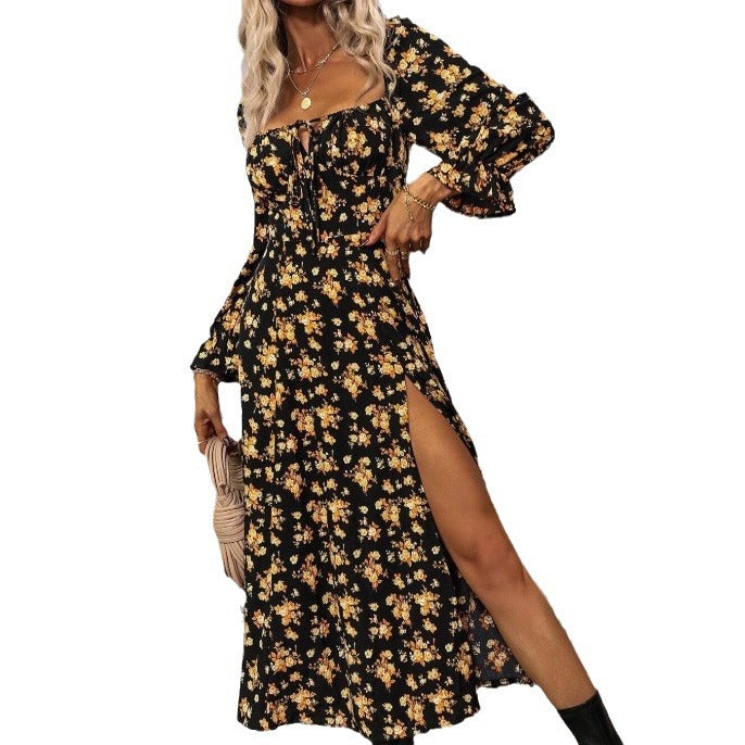 Dame maxikjole med elegant snøring og florale accenter Stilla