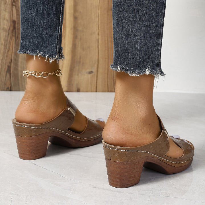 Dame Wedge-Sandaler med moderne Krokodilprægning og komfortabel sål Stilla
