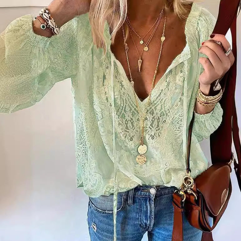 Dame elegant bluse med fin lace og dyb V-udskæring Skovae
