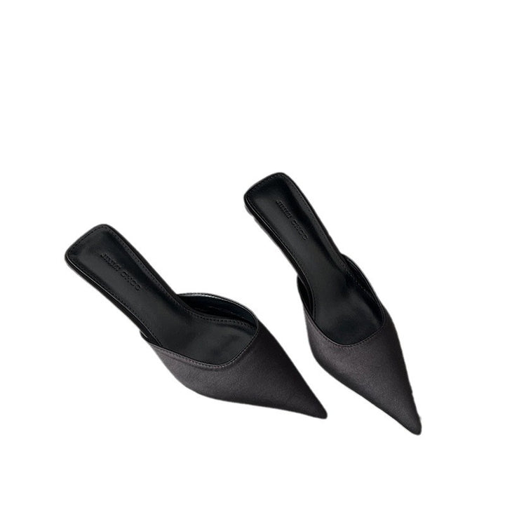 Dame Slingback-hæle med spids tåområde og elegante udskæringer Stilla
