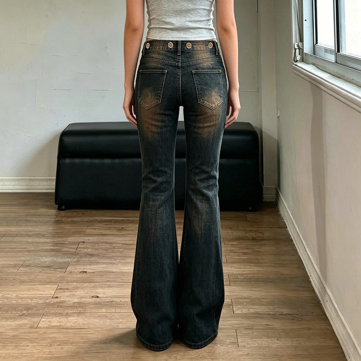 Dame jeans med løst snit og elegante bæltestropper Skovae