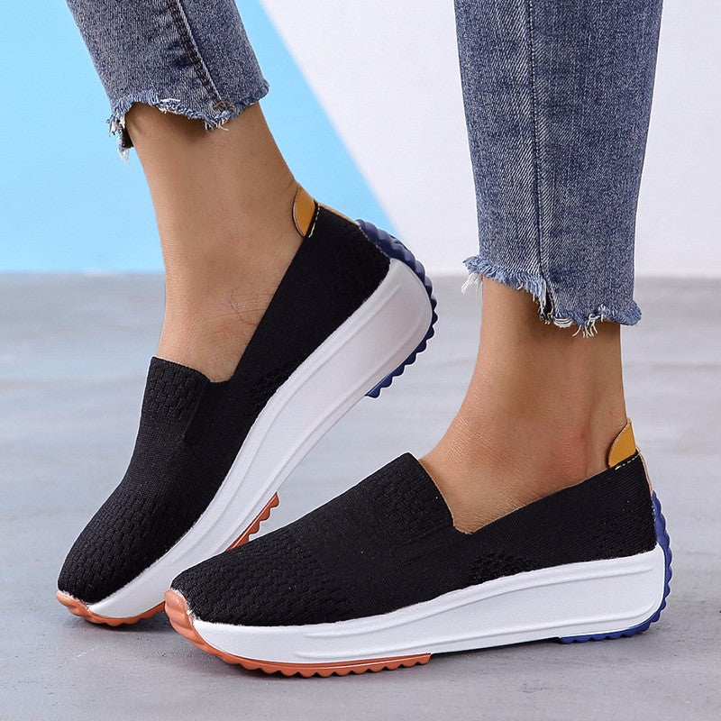 Dame åndbare Slip-On Sneakers med skridsikker sål og fleksibelt strik-overmateriale Stilla