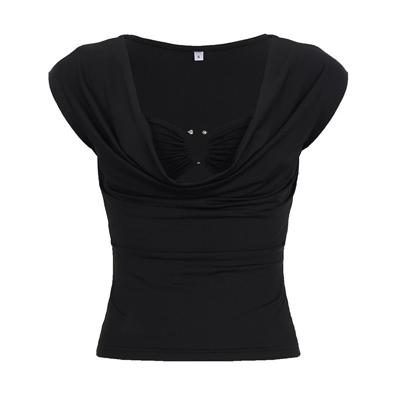 Dame elegant top med moderne draperingsdesign og dekorative rhinsten detaljer Skovae