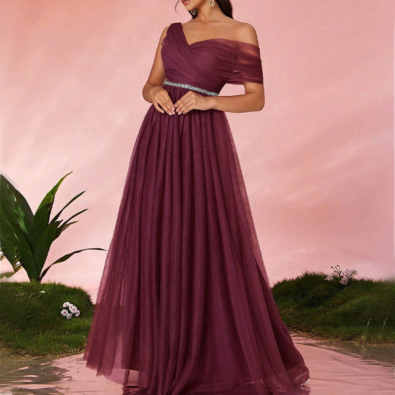 Damer Elegant Off-Shoulder Aftenkjole med glitrende Taljev betoning Stilla