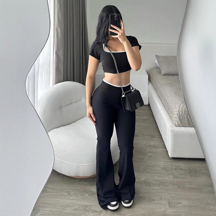 Dame moderigtigt Crop-Top med tætsiddende snit og bred bukser Skovae