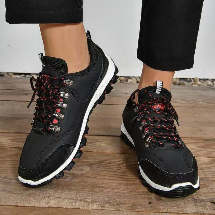 Dame Sporty Trail Sneakers med skridsikker sål og åndbart overmateriale Stilla