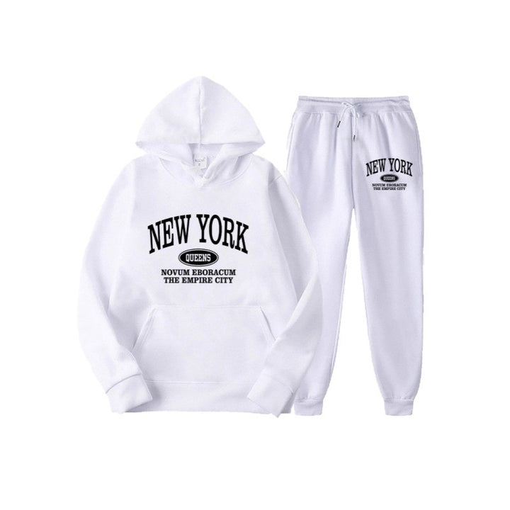 Kvinders hoodie sæt med alsidig skrift og komfortable lommer Skovae