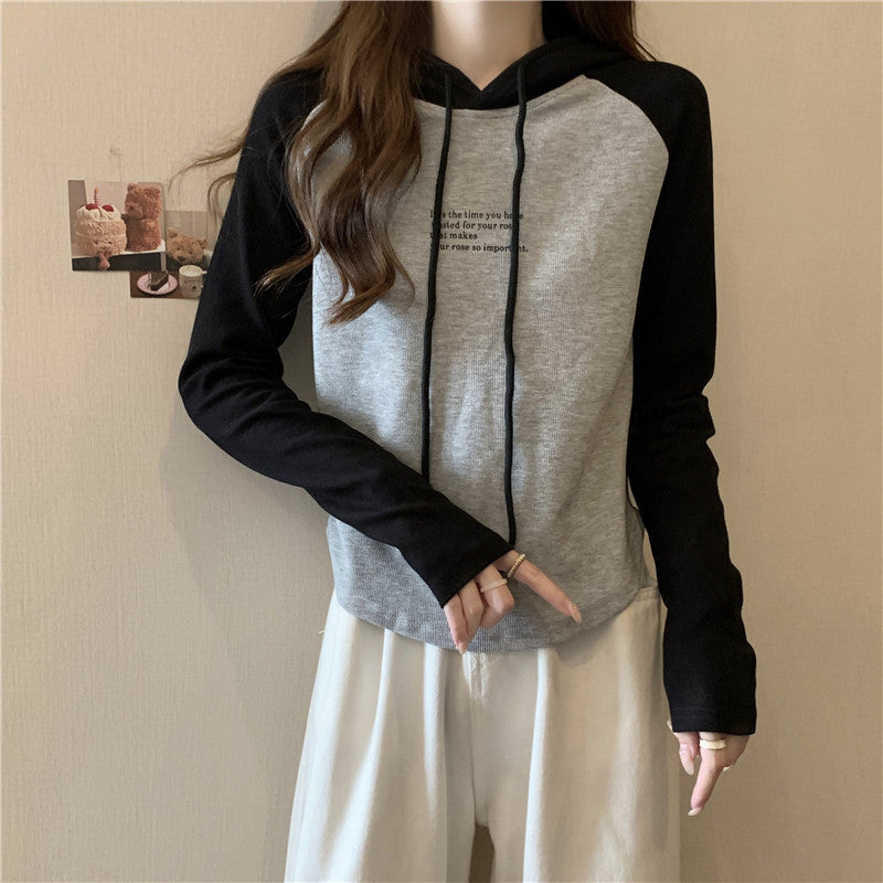 Dame Casual Grafisk Hoodie med Kontrastærmer Stilla