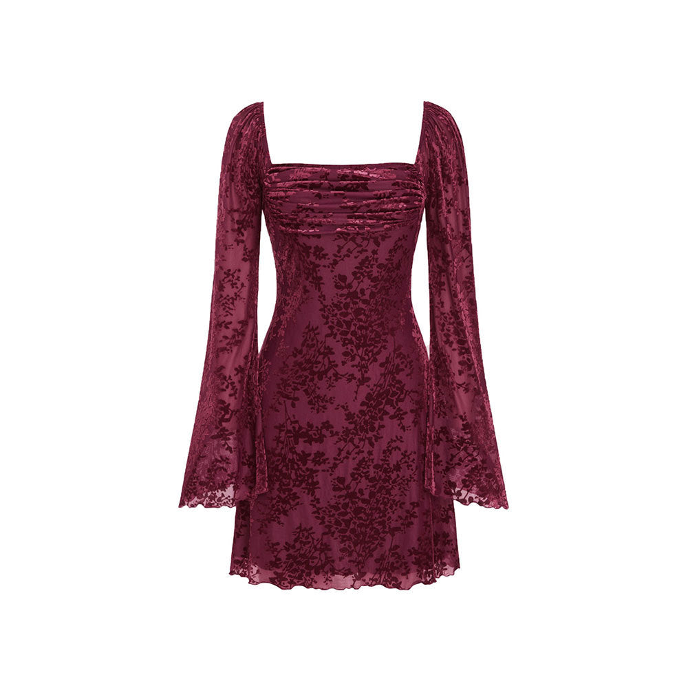 Damer velvet kjole med dyb V-udskæring og elegante pufærmer Stilla