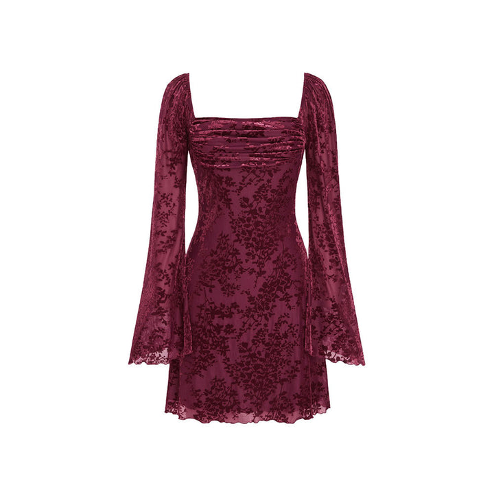 Damer velvet kjole med dyb V-udskæring og elegante pufærmer Stilla