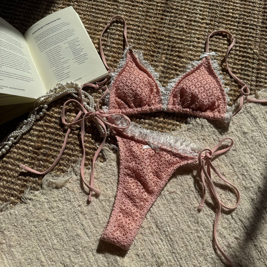 Dame bikini-sæt med forførende hækle-look og romantiske spidsdetaljer Stilla