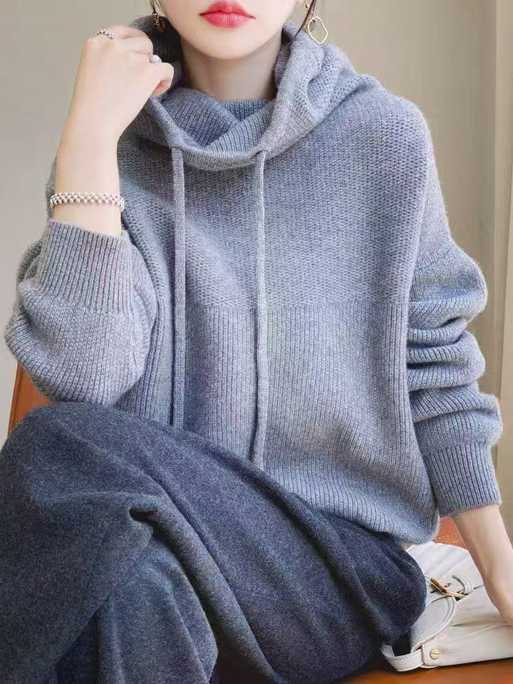 Kvinders fashionable oversized sweater med høj krave og snøre detaljer Stilla