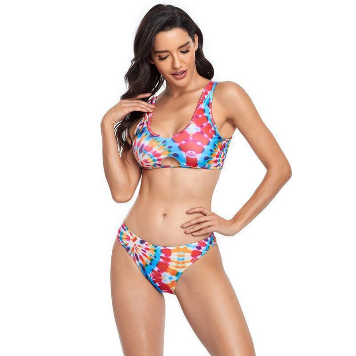 Dame bikini sæt med blomstermotiv og moderne cut-out Skovae