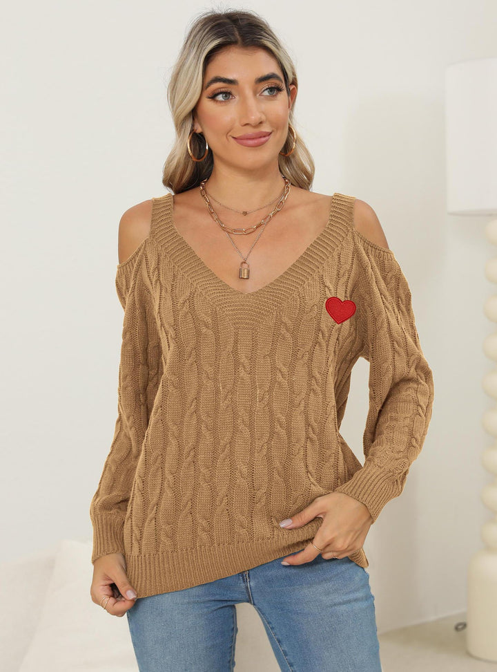 Dame strikpullover med trendy cut-out ærmer og hjerteapplikation Stilla