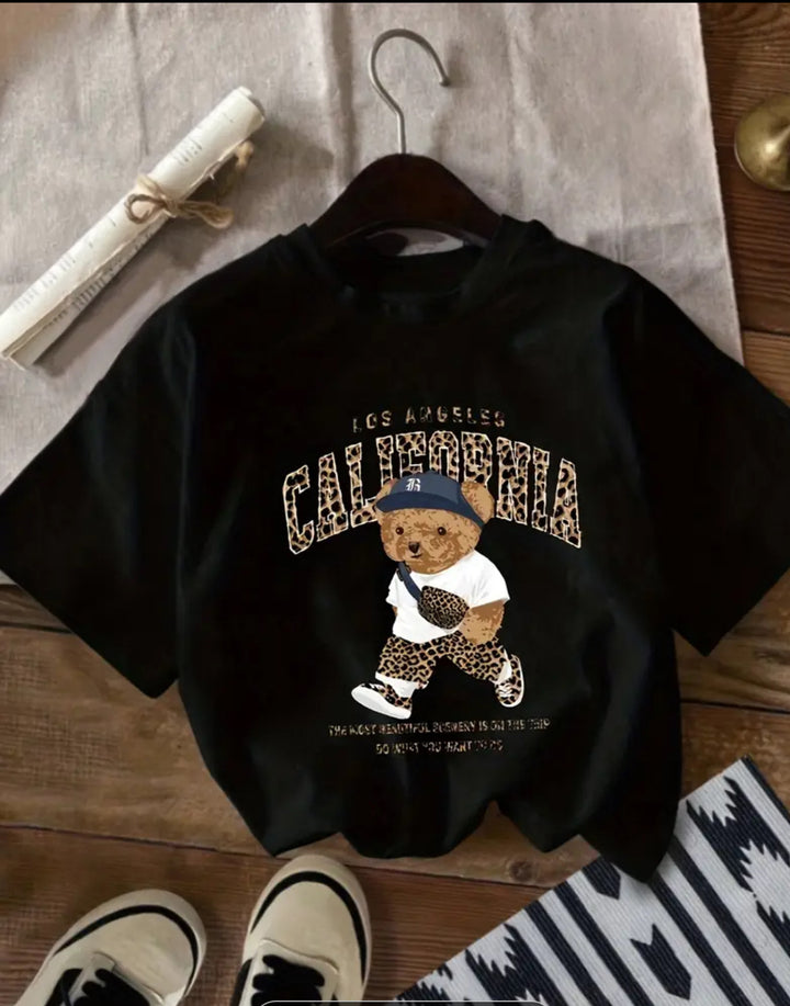 Dame T-shirt med kreativ bjørnedesign og afslappet Californien-design Stilla