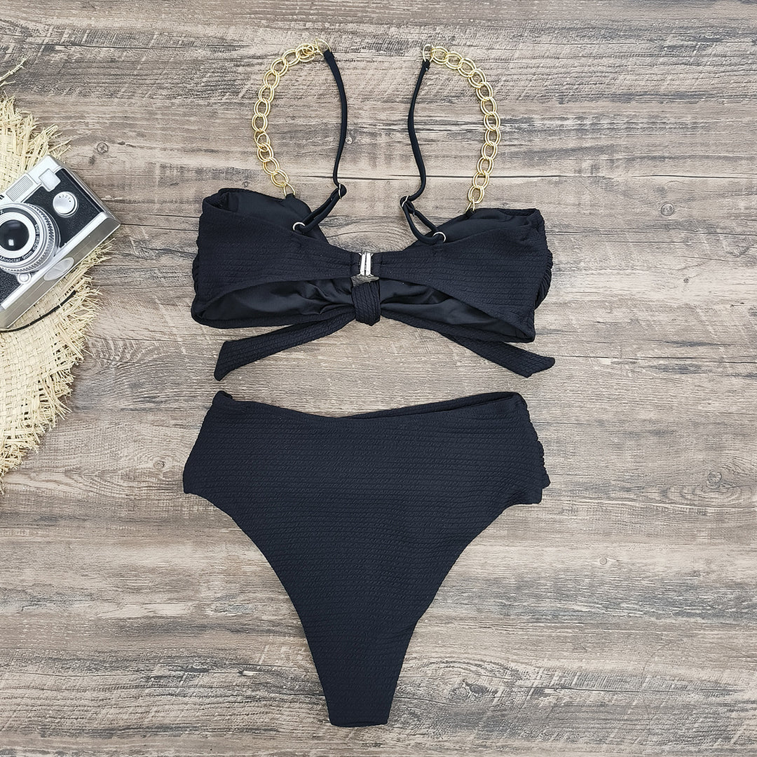 Dame bikini-sæt med raffineret kæde-halter og høj skæring Stilla