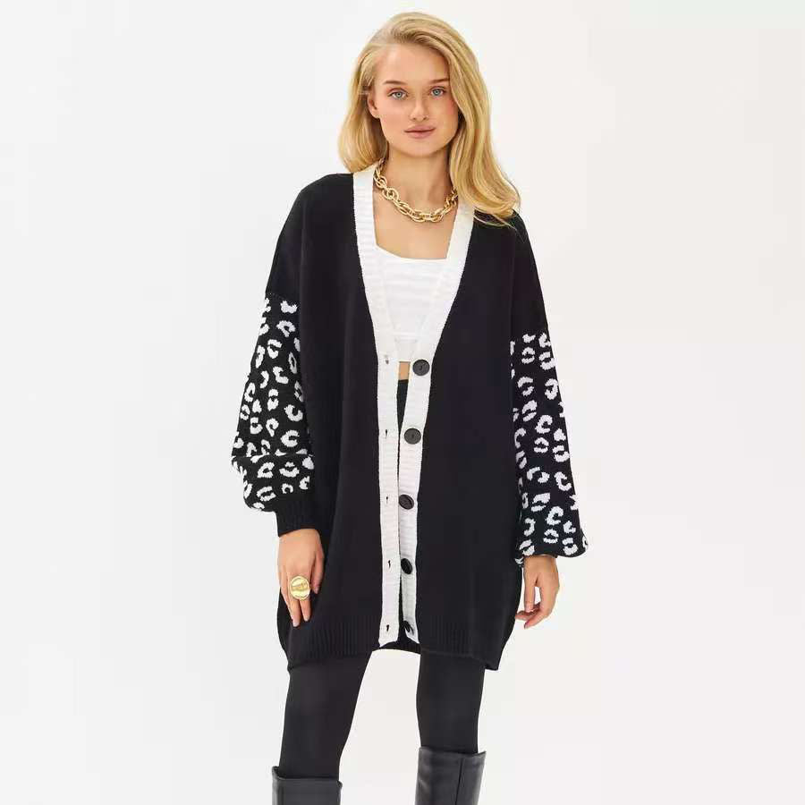 Femme Oversized Strikcardigan med stilfulde dyremønstret ærmer Stilla