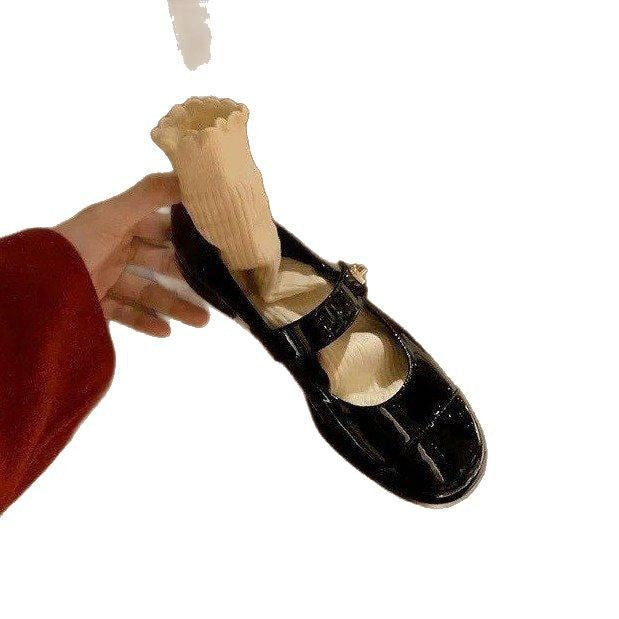 Dame Ballerinas med mode spænde-akcent og glat laklæder-overflade Stilla