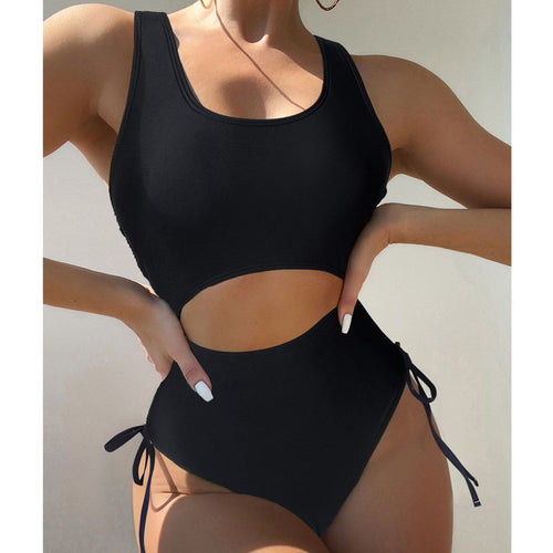 Dame éntækker badedragt med cut-out-design og sidelagt bånd Stilla