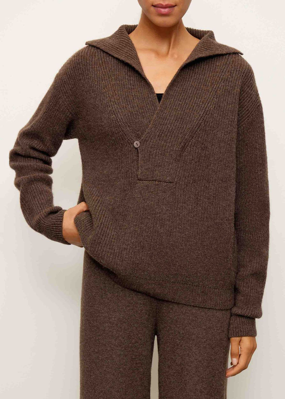 Dame trendy strik sweater med moderne krave og dekorativ lynlås Stilla
