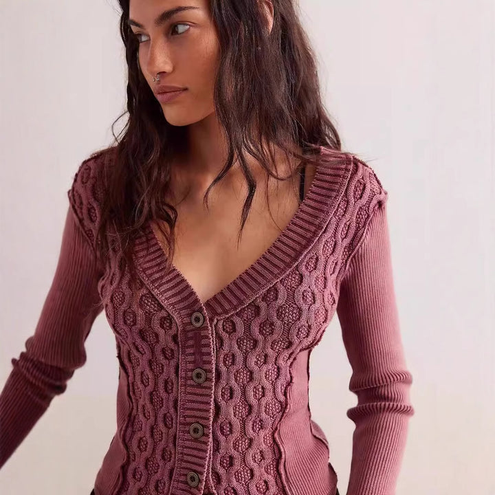 Dame strikcardigan med struktureret mønster og elegante knapper Stilla