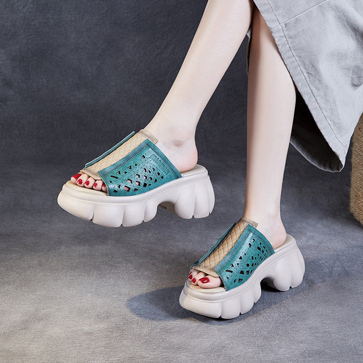 Femme Stylish Plattform Slide Sandaler med unik udskæringsdesign Stilla