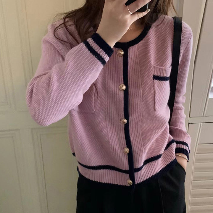 Femme Boutique-inspirerede Knap-Cardigan Stilla