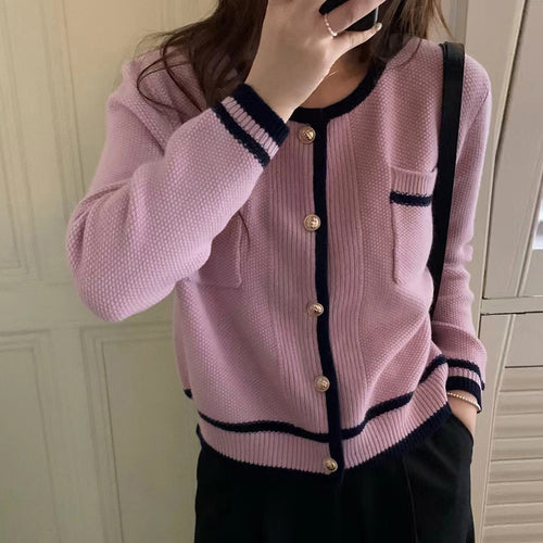 Femme Boutique-inspirerede Knap-Cardigan Stilla