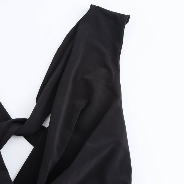Femme Draperet Cowl Neck Bodycon Kjole med Åben Ryg Detalje Stilla
