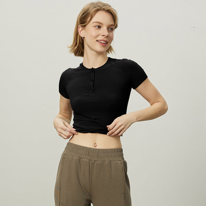 Dame moderigtigt kortærmet Henley-top med elastisk ribdesign Stilla