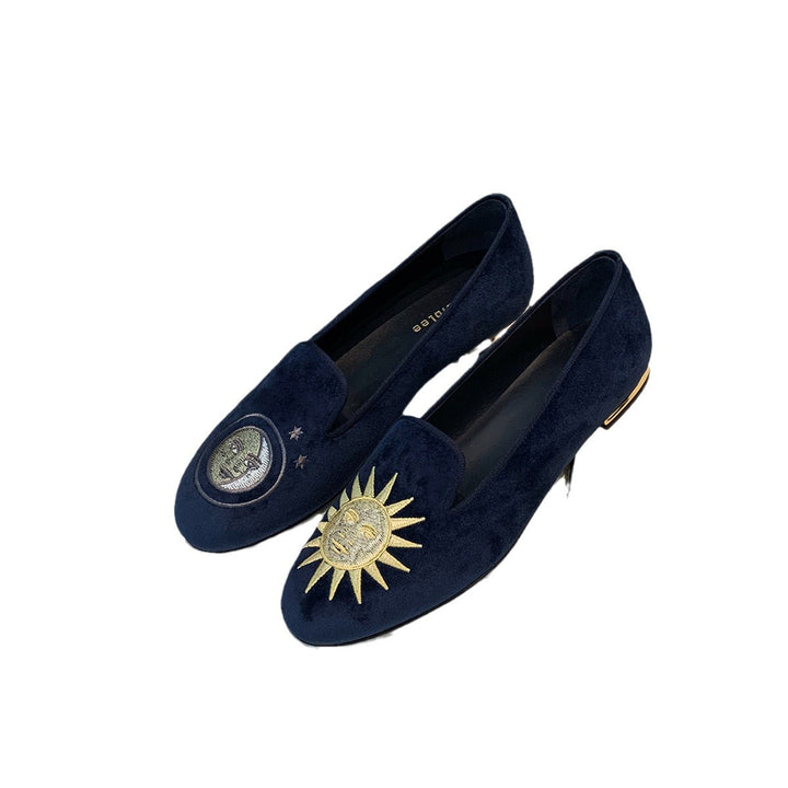 Dame Luksuriøse Velvet Slippers med broderet detalje Stilla