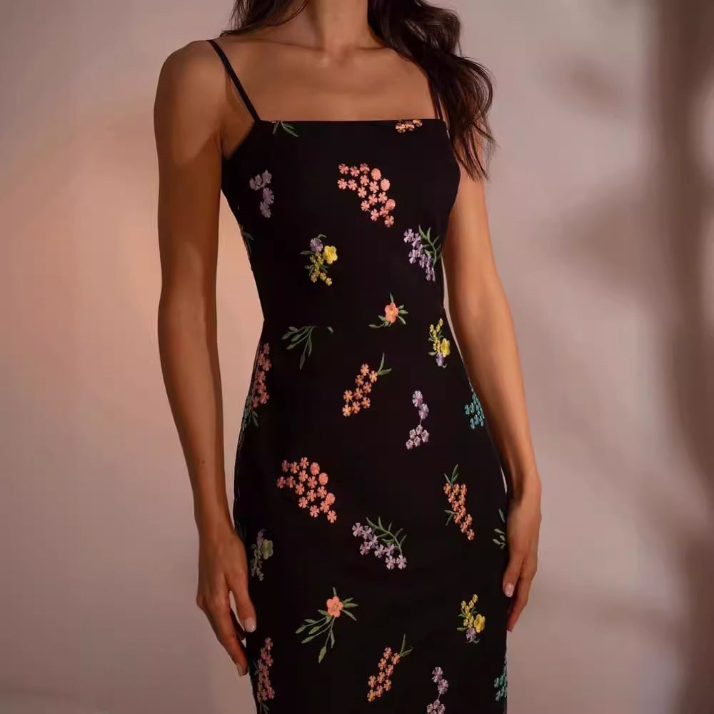 Dame blomsterbroderet sommerkjole Stilla