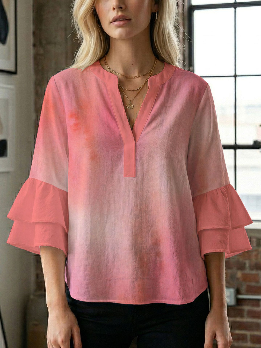 Damebluse med smukt blomstermotiv Skovae