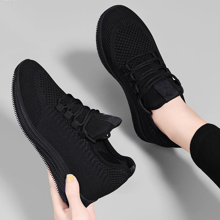 Femme Adaptive Strik Walking Sneaker Stilla