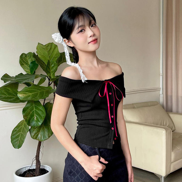 Dame Off-Shoulder Bluse med kontrastknapper og taljebånd Skovae