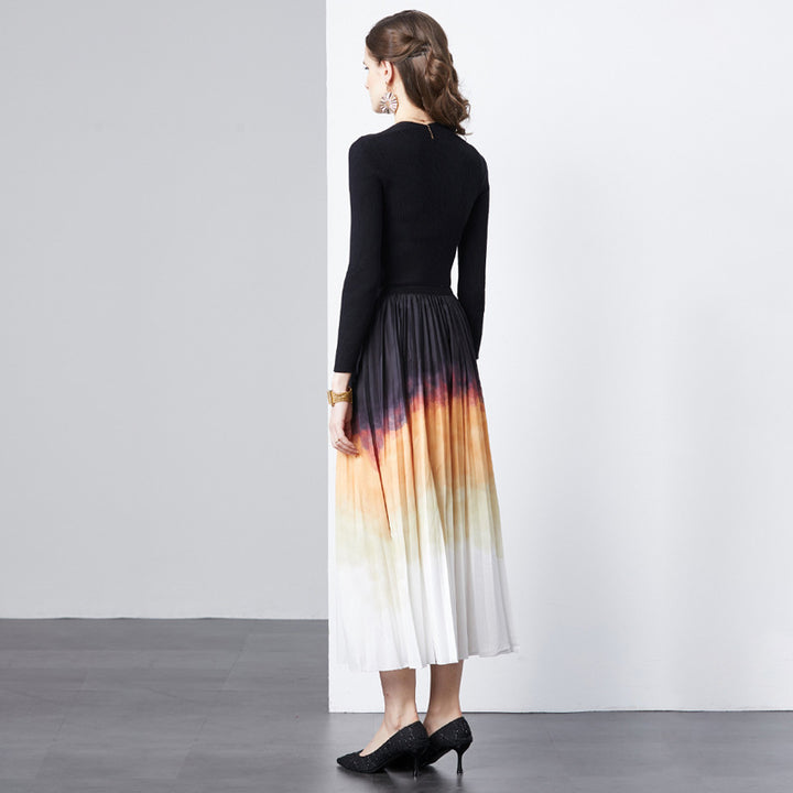 Dame Plisseret Maxikjole med farvegradient Skirt og elegant V-udskæring Stilla