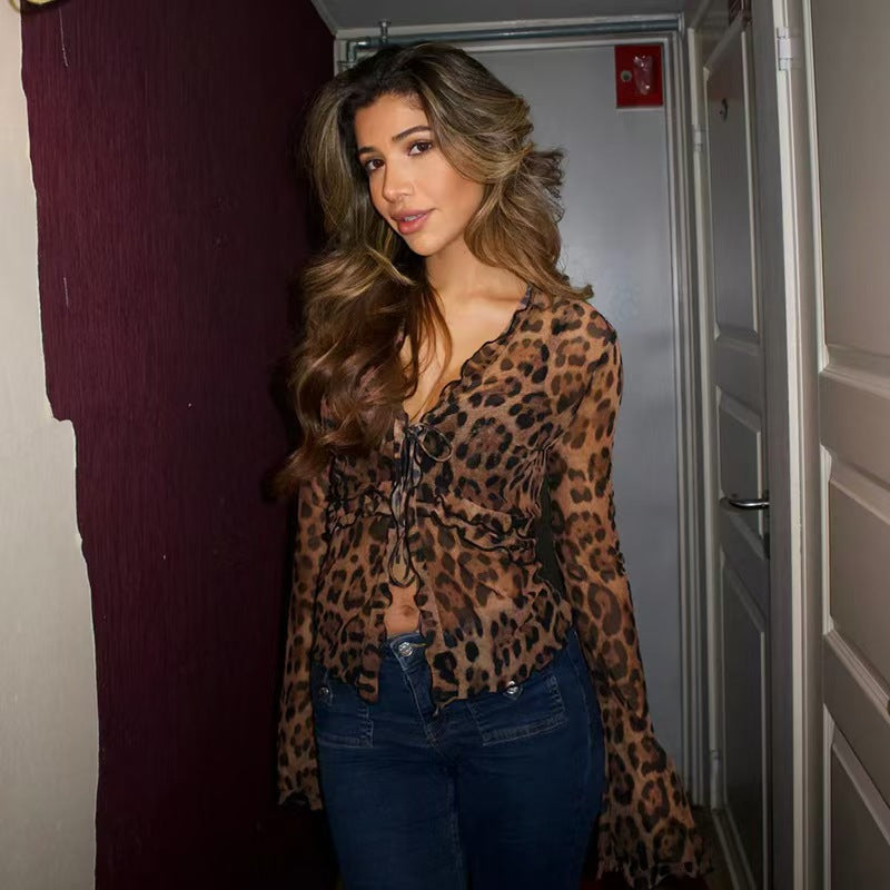 Dame langærmet bluse med leopardprint og bindebånd Stilla