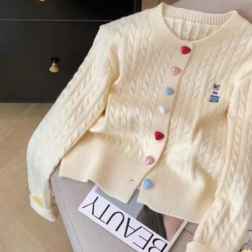 Kvinders fashionable cardigan med hjerteknapper og mønster over det hele Stilla
