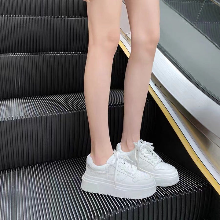 Dame Chunky Platform Sneakers med strukturerede detaljer Stilla