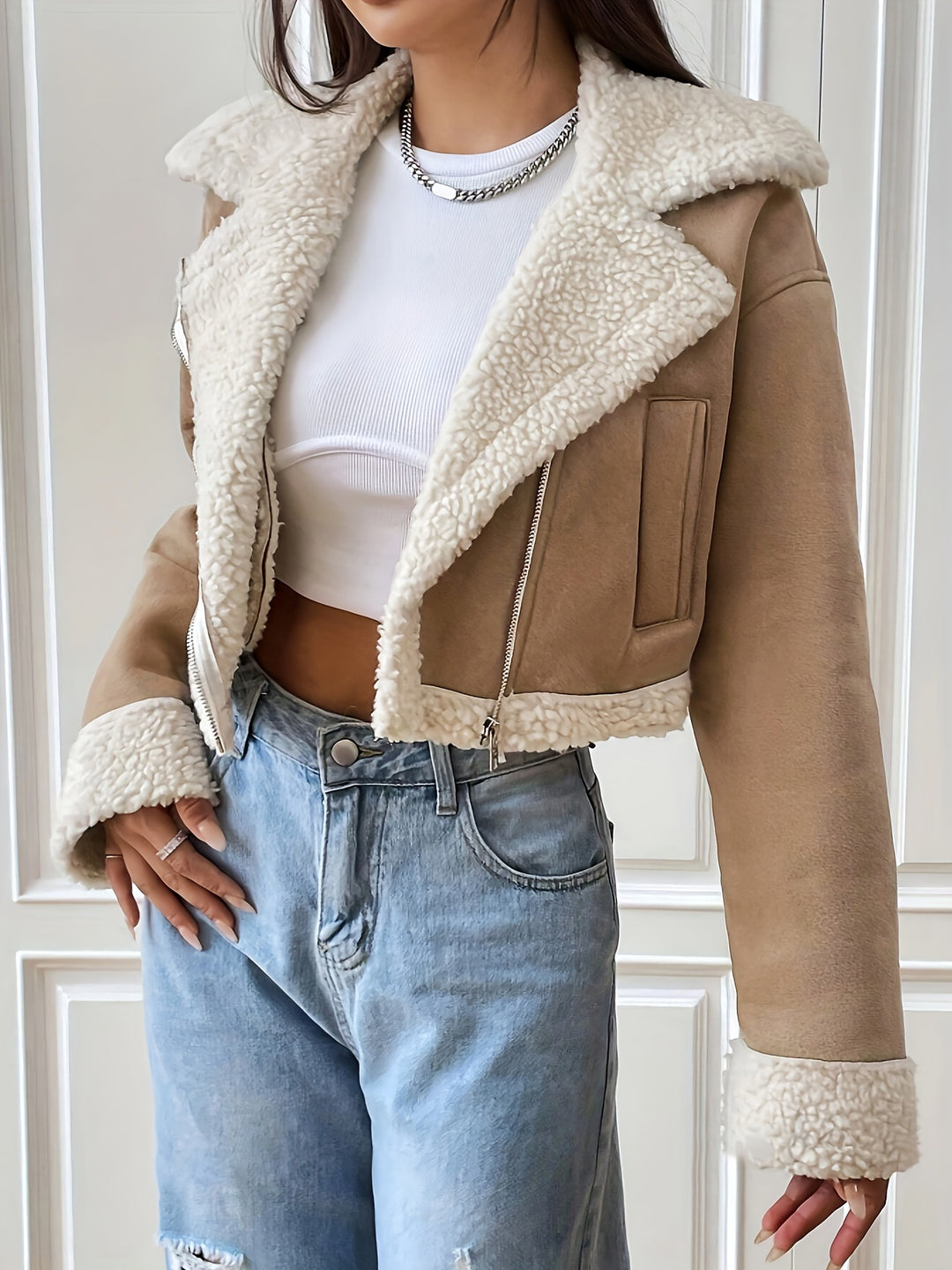 Dame elegant cropped jakke med teddyfur og lynlås Stilla