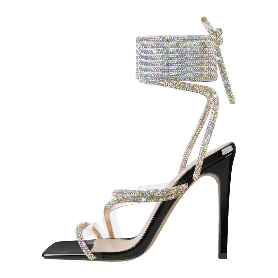 Femme High-Gloss Strappy Stiletto Sandaler med strass accenter Stilla