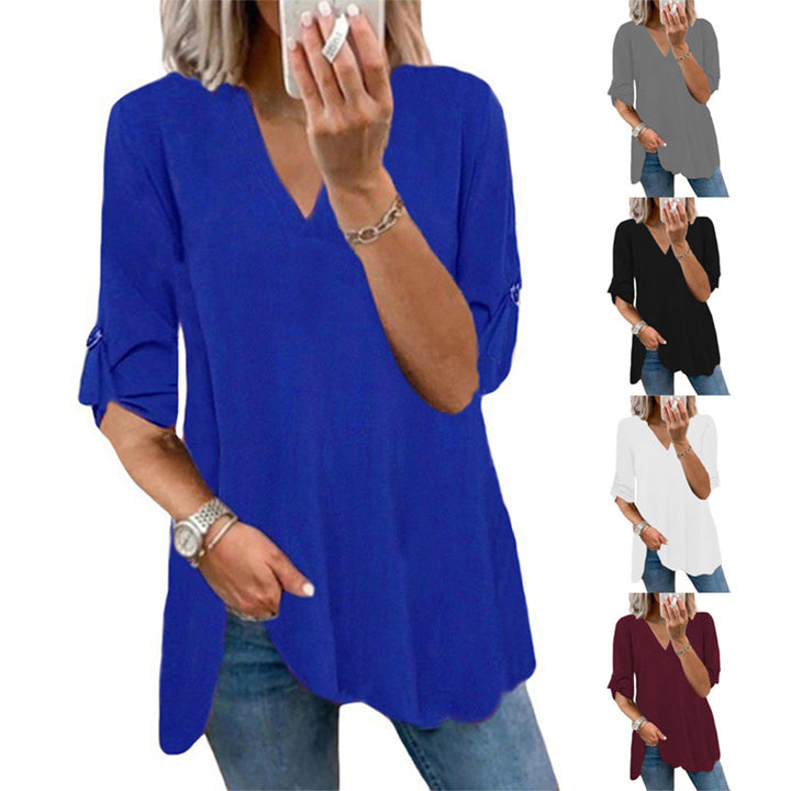 Dame afslappet V-hals T-shirt med flæsedetalje Stilla