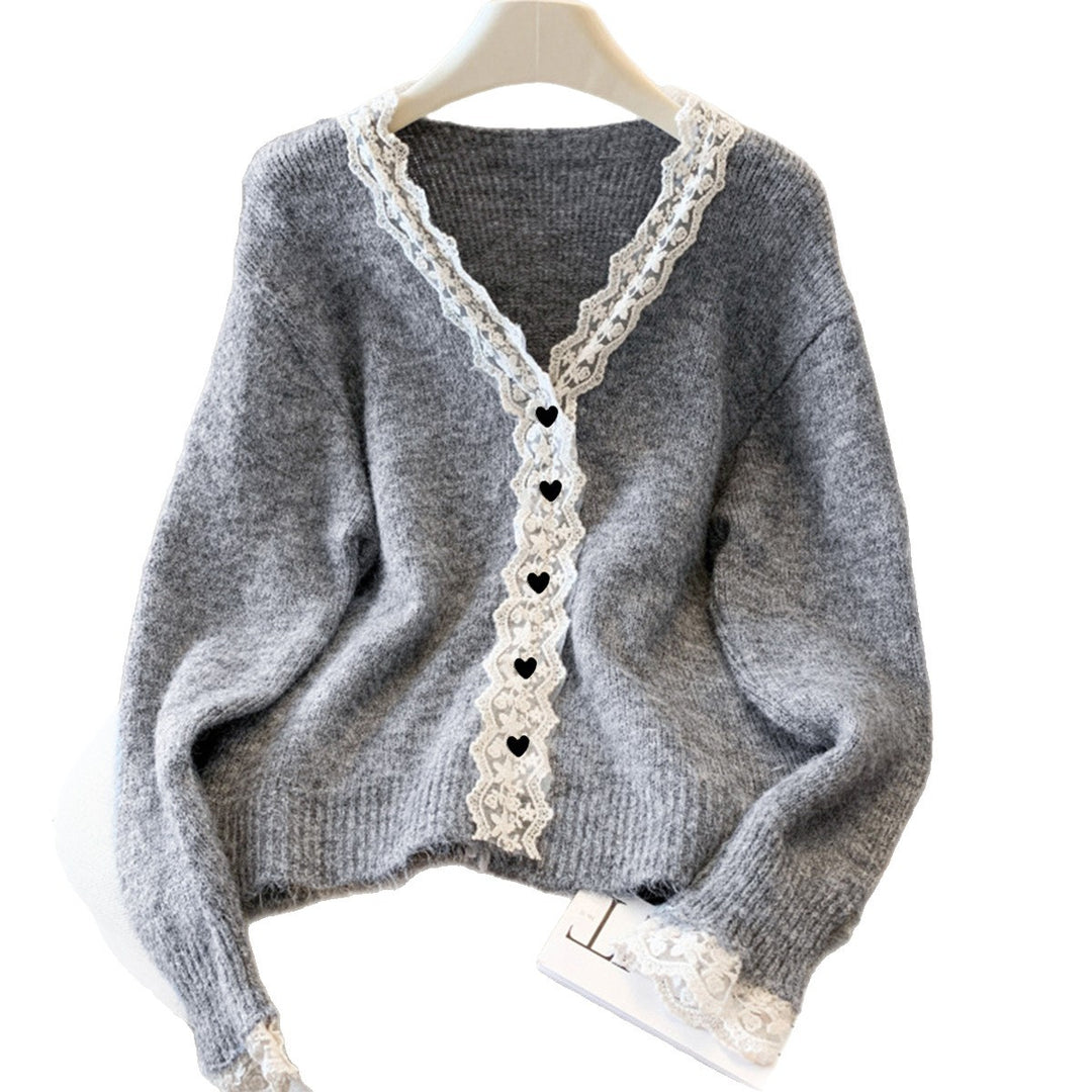 Kvindernes elegante strikkede sweater med blondeudsmykning Stilla