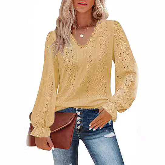 Dame elegant bluse med flæse detaljer og V-udskæring Stilla