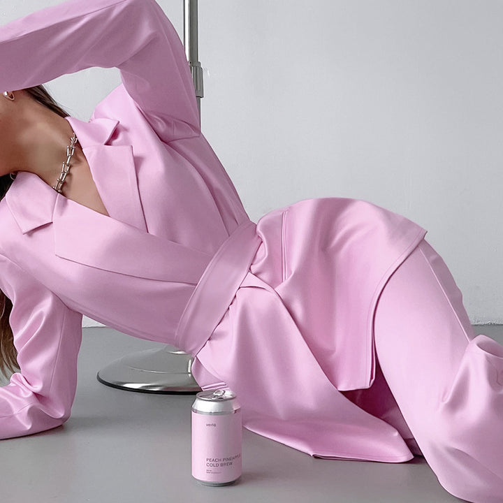 Dame elegant blazer- og bukse-sæt med tætsiddende silhuet Stilla