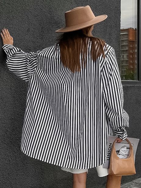 Dame Oversize Stribet Bluse i moderne stil med afrundet kant Stilla