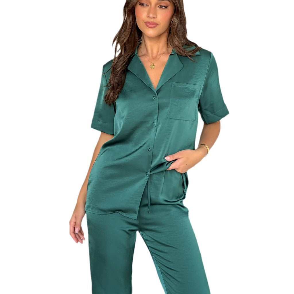 Dame Satin Pyjamas Sæt med elegant snit og komfortable detaljer Stilla